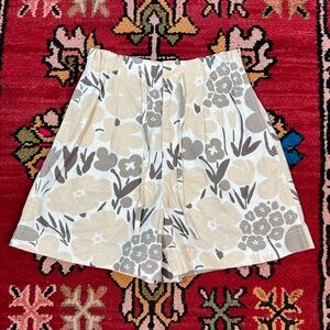 NWT Marimekko Beige and Gray Floral Women Shorts